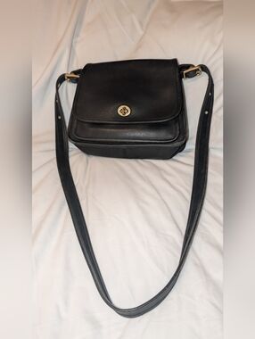 Coach Rambler Legacy Crossbody Bag 9061 Black Glove Tanned Leather GUC